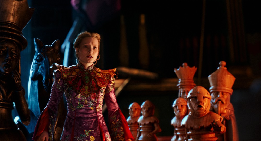 Alice Through the Looking Glass (2016) | MovieFreak.com